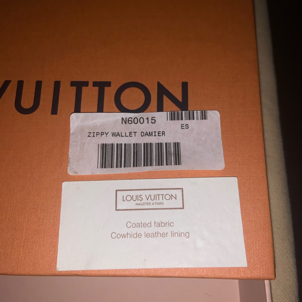 💯 Authentic LV Zippy Wallet- Additional Pics! - Picture 4 of 8